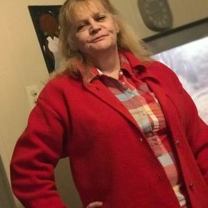 Meet your Posher, Catherine